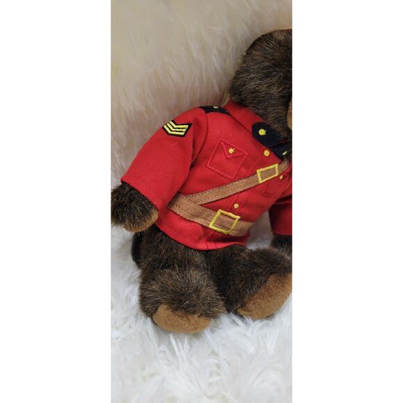 RCMP Sergeant Bucky Beaver 10" Canadian Mounted Police Stuffed Plush Animal - Picture 5 of 6